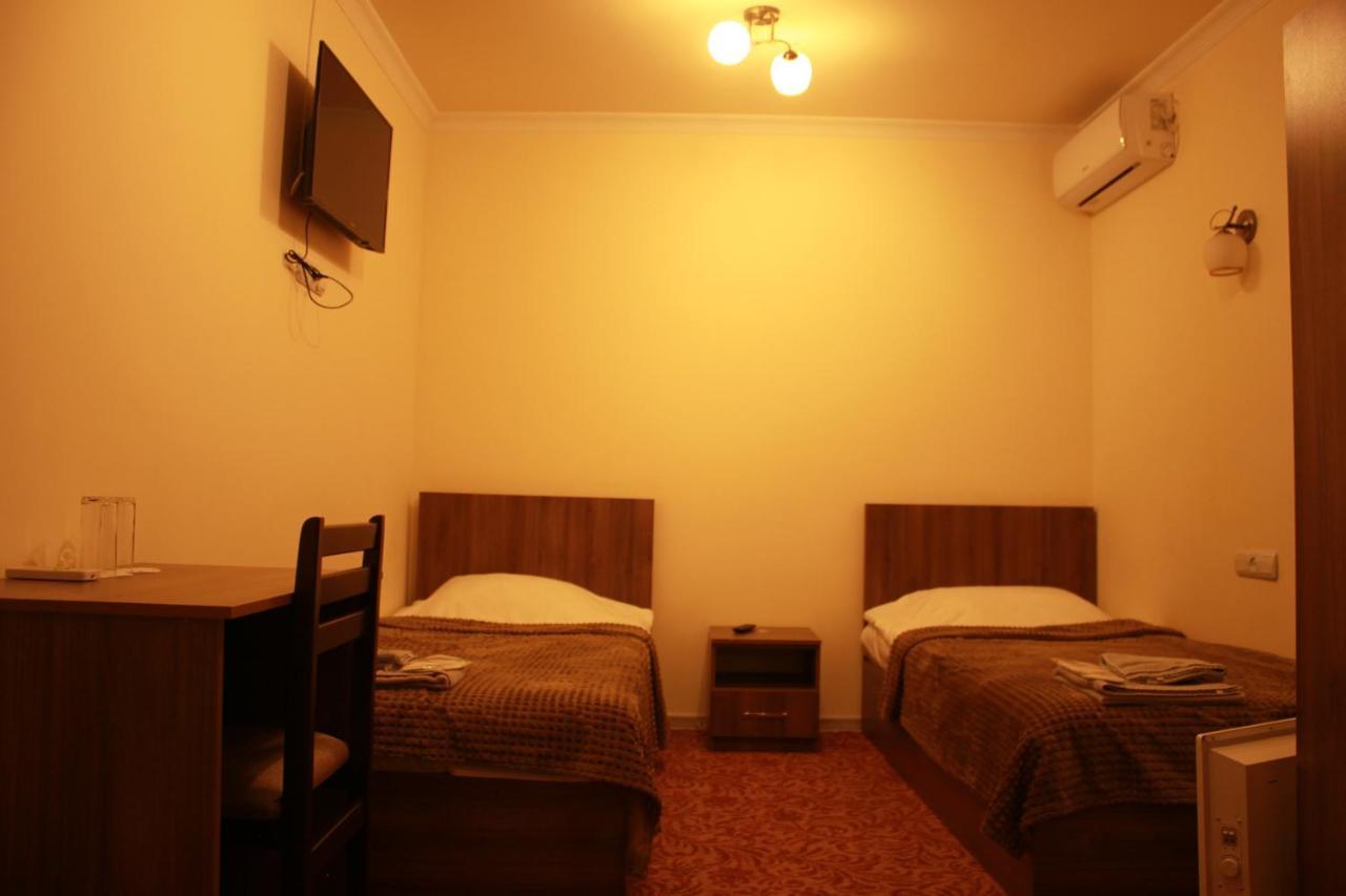 Hotel International Jereván Kültér fotó